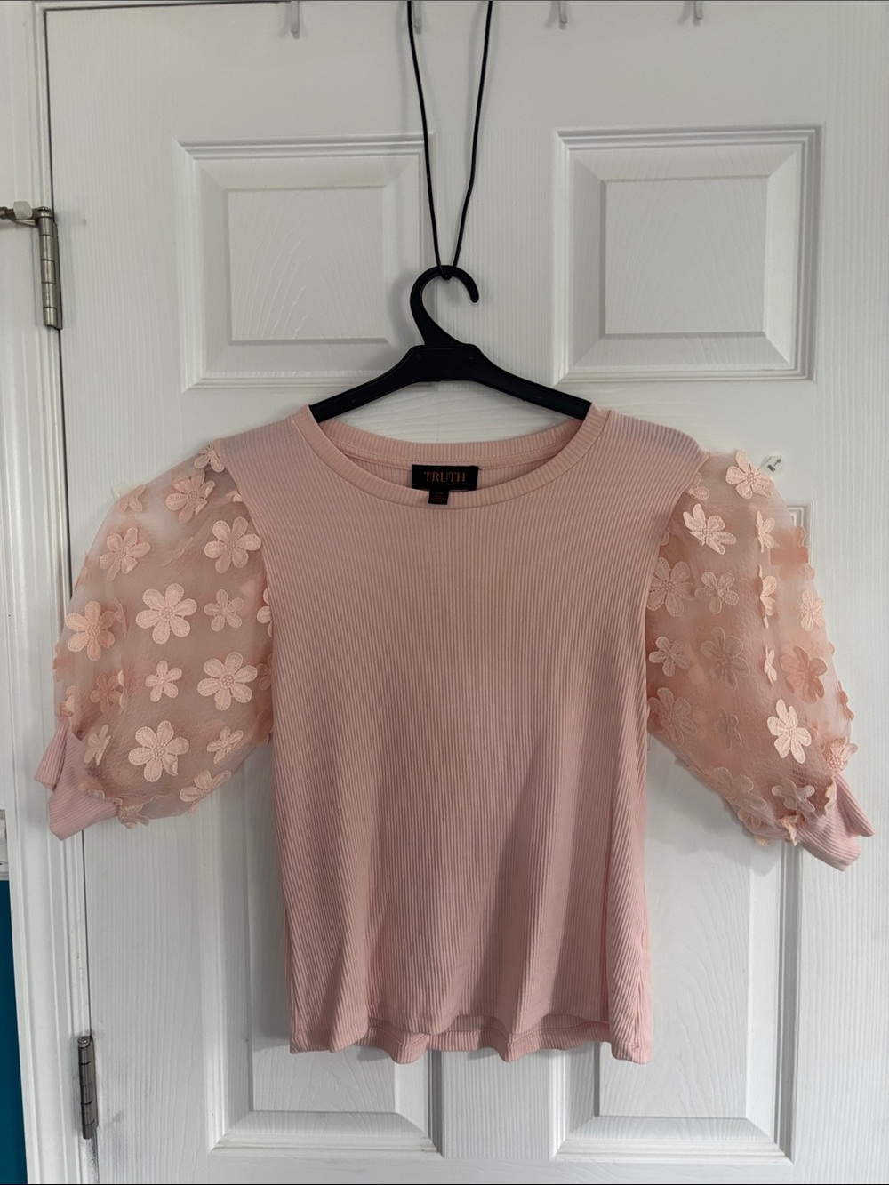 Truth Pink Puff-Sleeve Floral Knit Tee